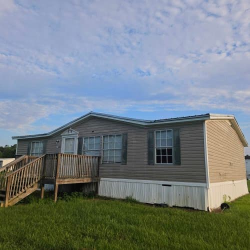 Manufactured home in Cairo, GA 39828