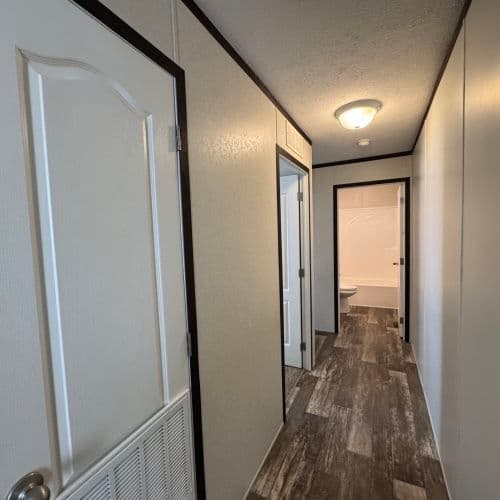 Manufactured home in Muncie, IN 47303