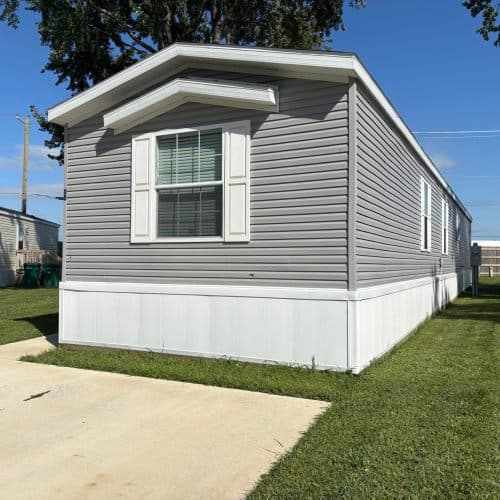 Manufactured home in Muncie, IN 47303