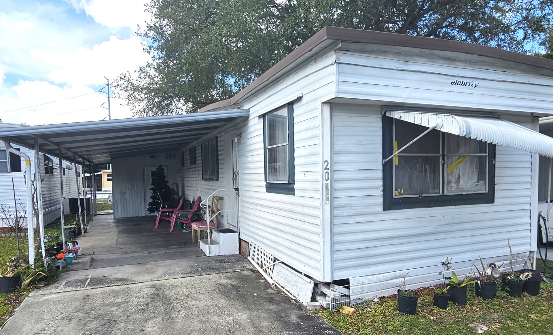 Manufactured home in Lakeland, FL 33815