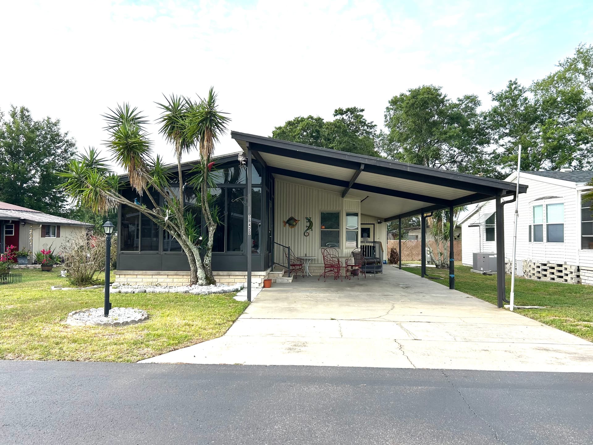 Manufactured home in Zephyrhills, FL 33541