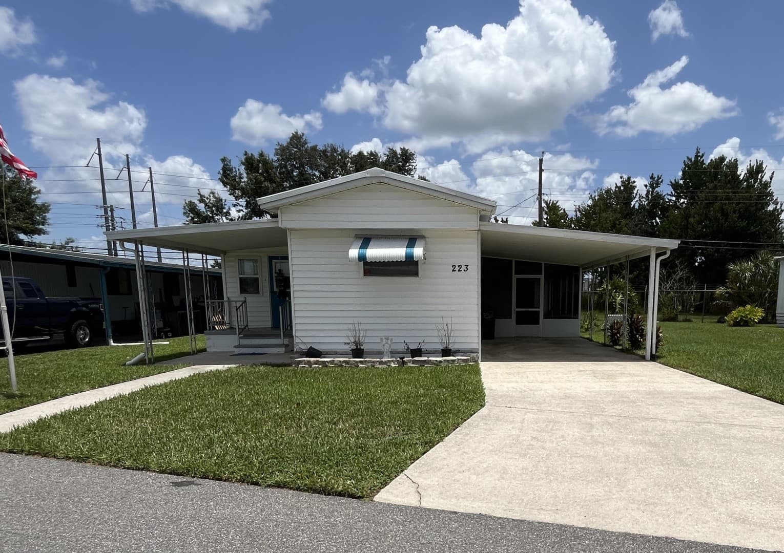 Manufactured home in Lakeland, FL 33815