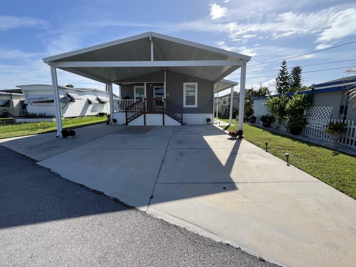 Manufactured home in Lakeland, FL 33815
