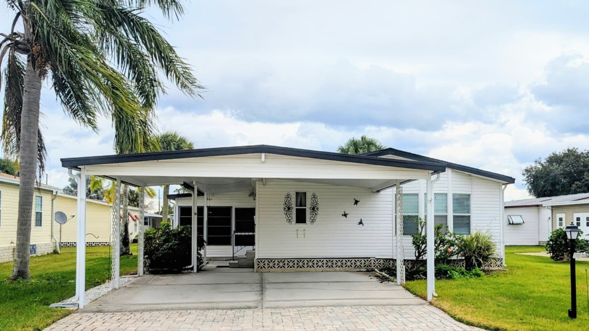 Manufactured home in Kissimmee, FL 34758