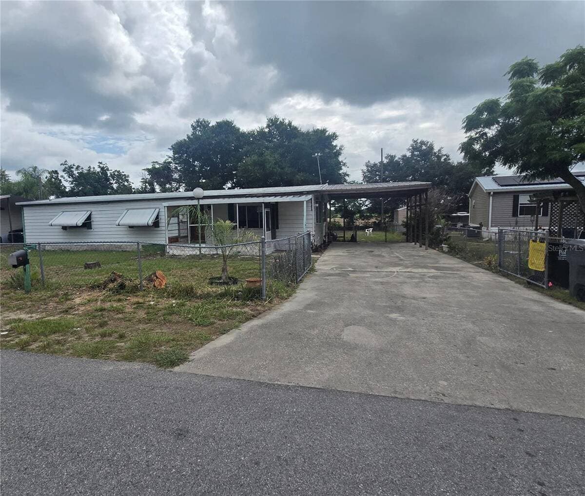 Manufactured home in Haines City, FL 33844