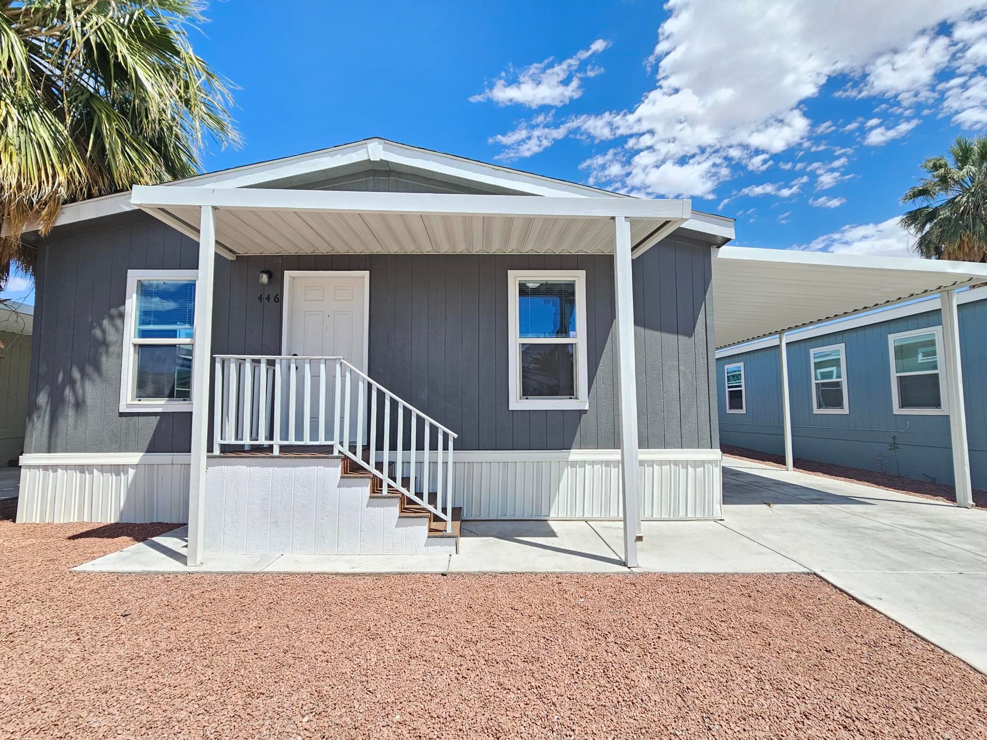 Manufactured home in Las Vegas, NV 89121