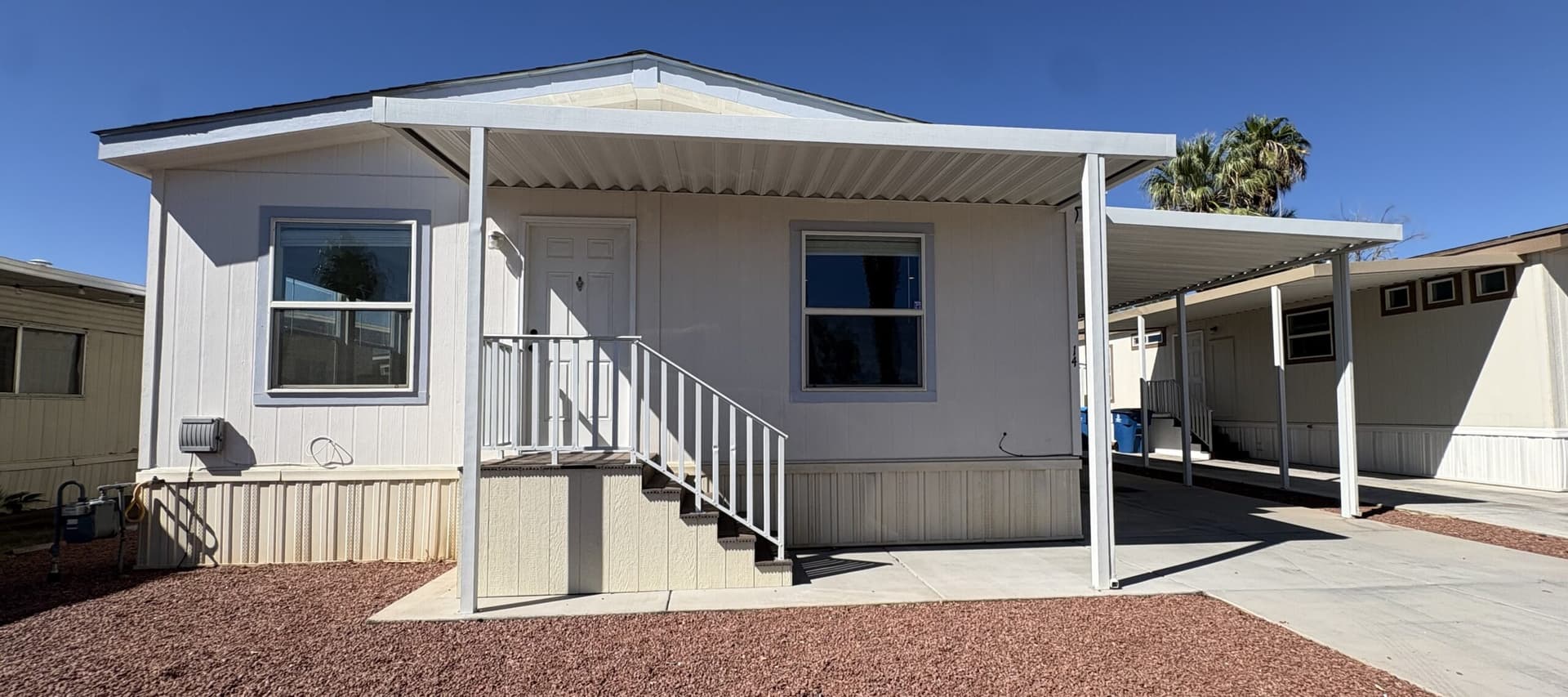 Manufactured home in Las Vegas, NV 89121